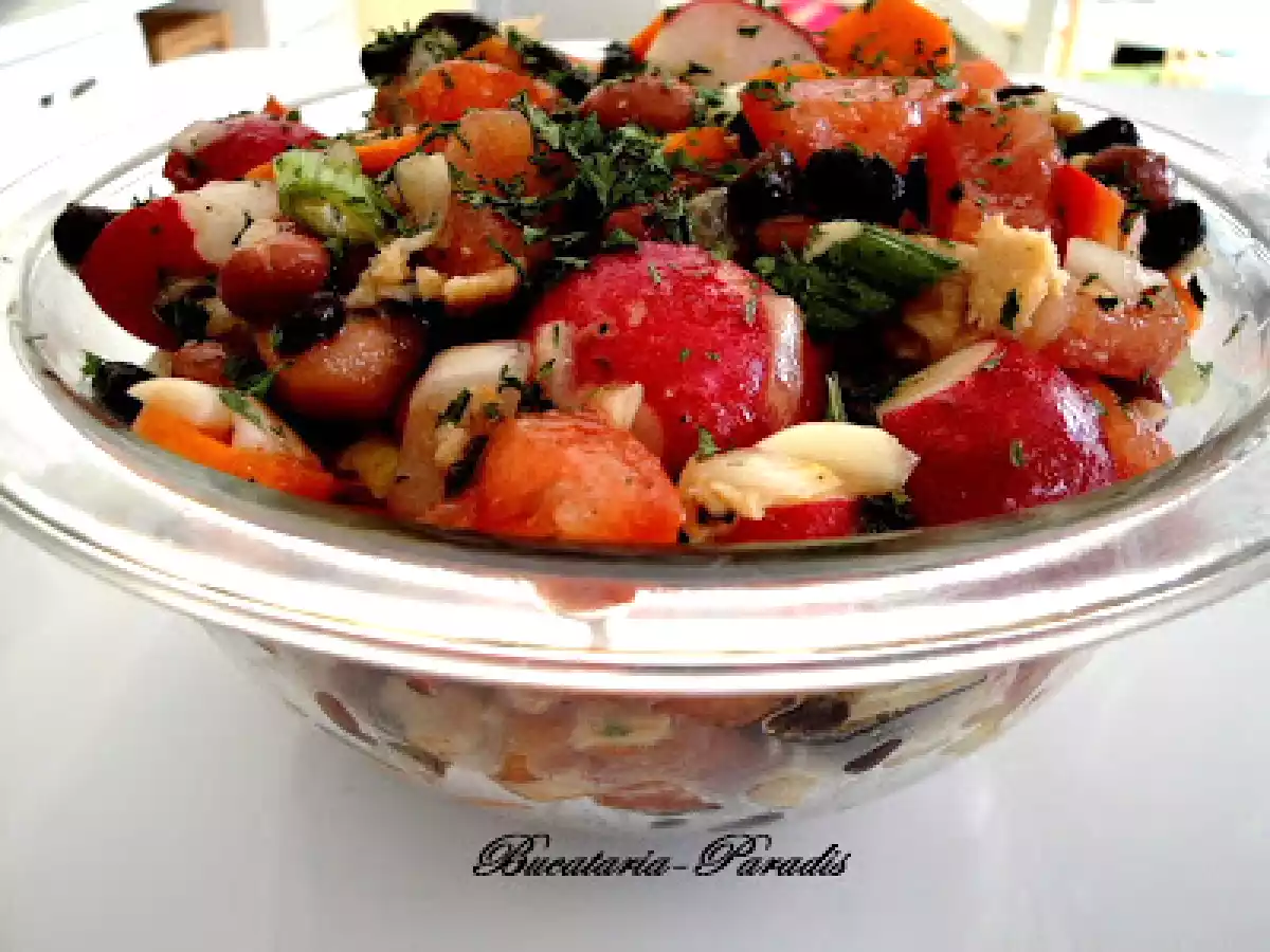 SALATA DE FASOLE IN CULORI CU PESTE AFUMAT - poza 2