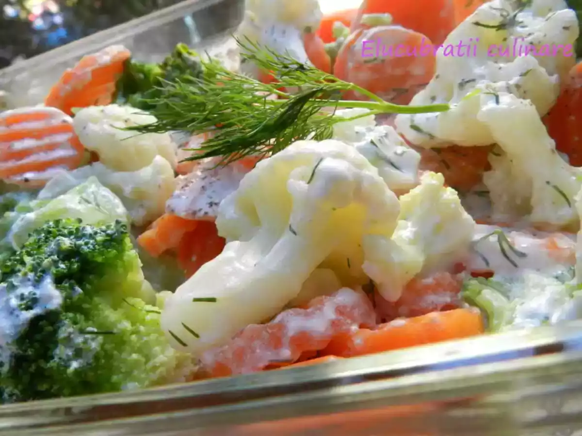 Salată de iarnă cu broccoli și conopidă - poza 2