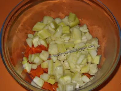 Salata de legume, rucola cu paste si sos de mustar - poza 6