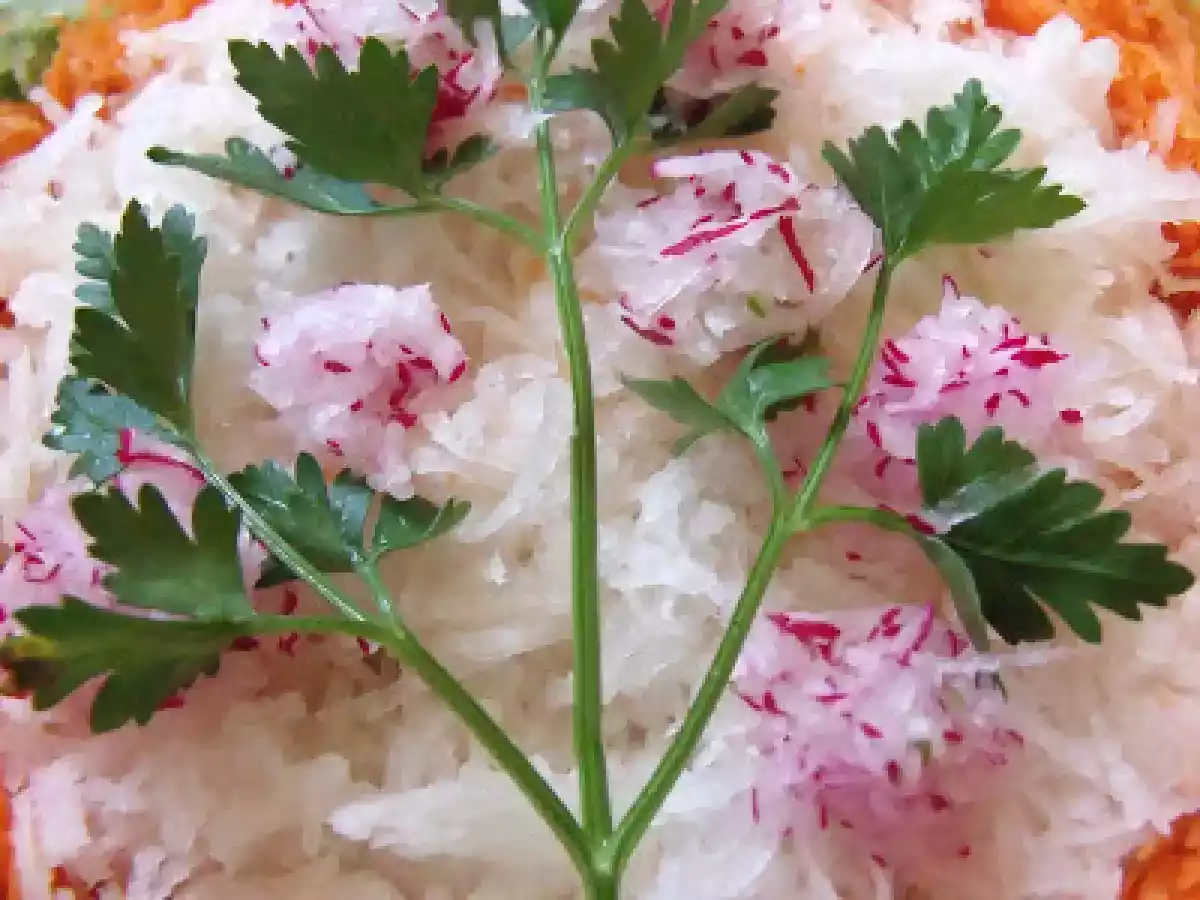 Salata de morcov si ridiche (carrot and radish salad) - poza 5