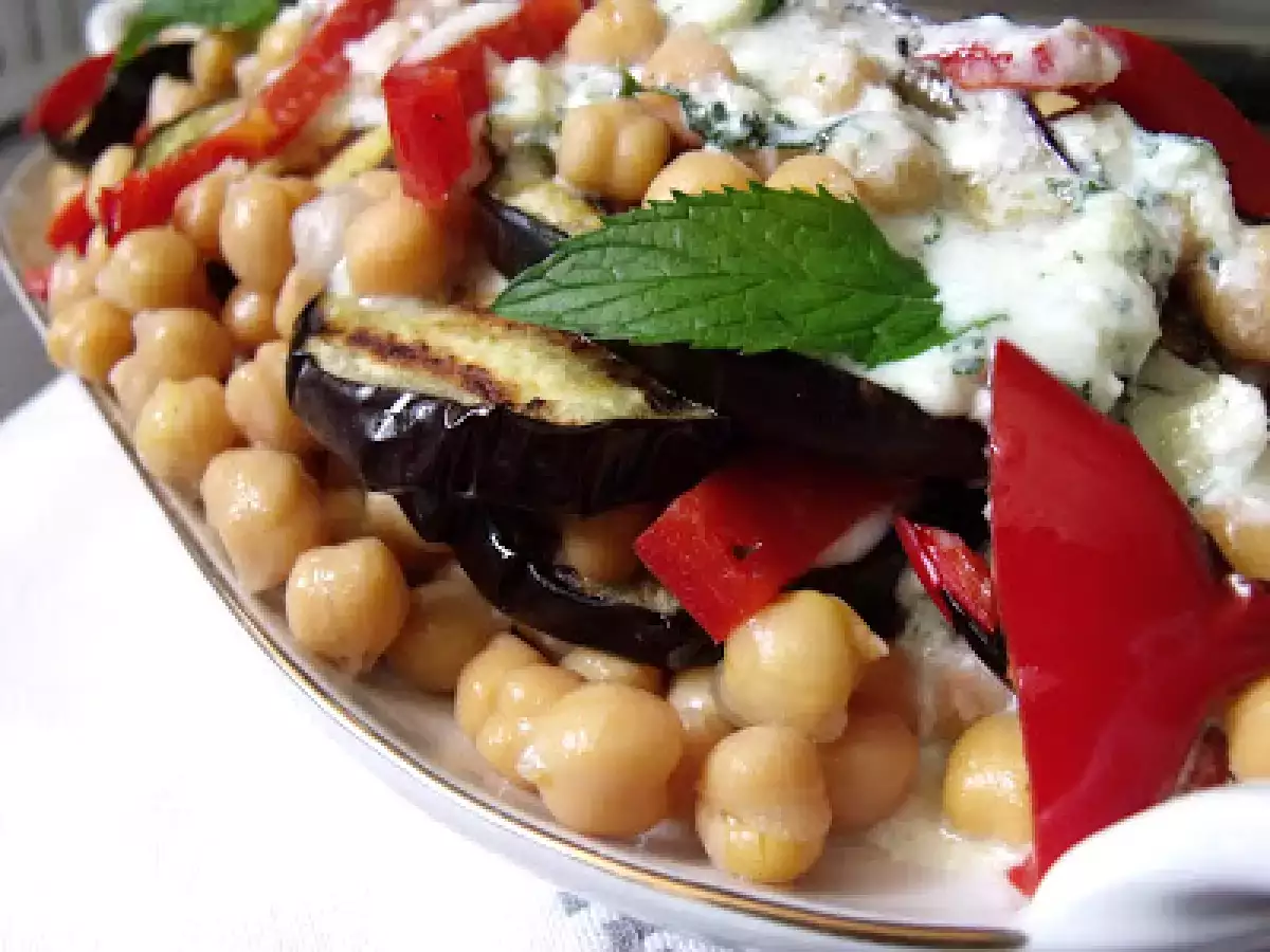 Salată de năut și vinete (Chickpea&Aubergine Salad) - poza 2