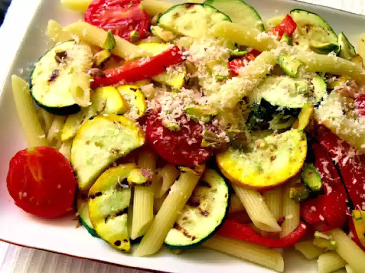 SALATA DE PASTE CU DOVLECEI (ZUCCHINI PASTA SALAD)