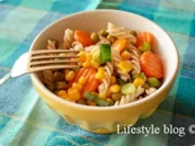 Salata de paste cu legume