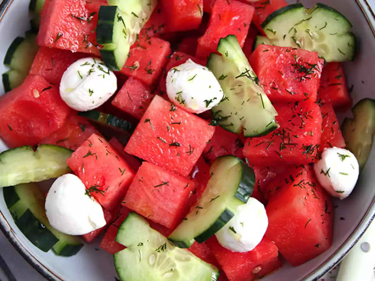 Salata de pepene si castravete - poza 4