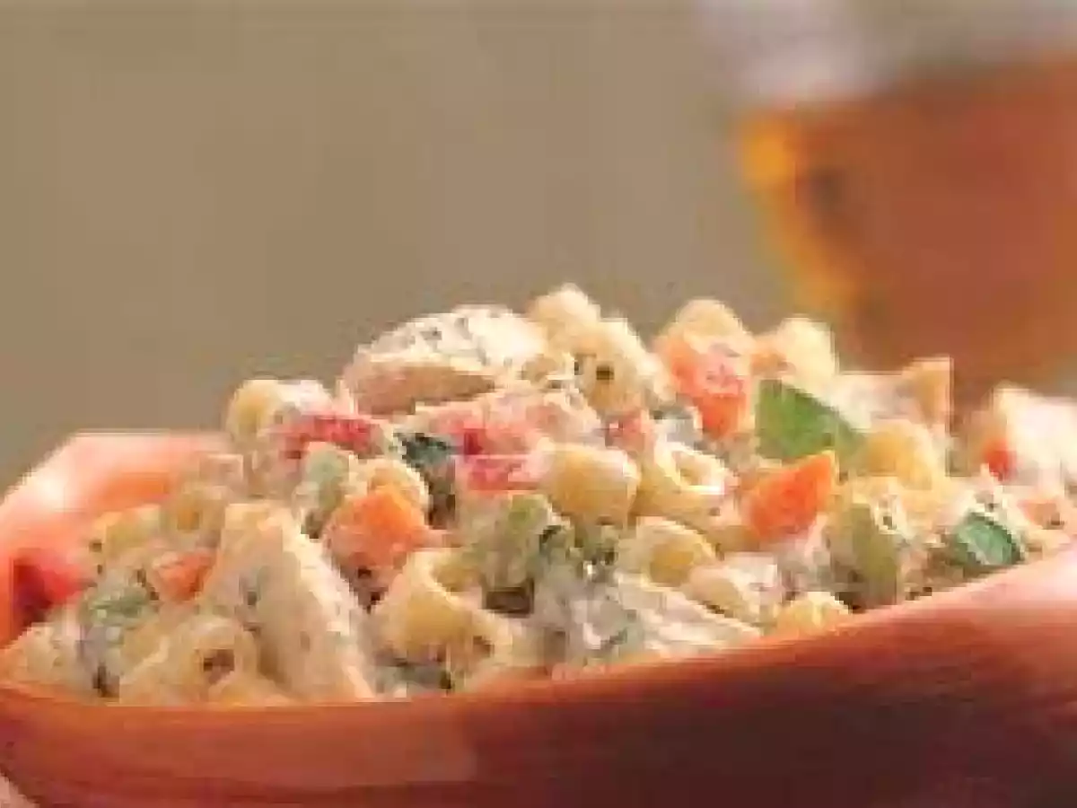 Salata de pui cu pesto