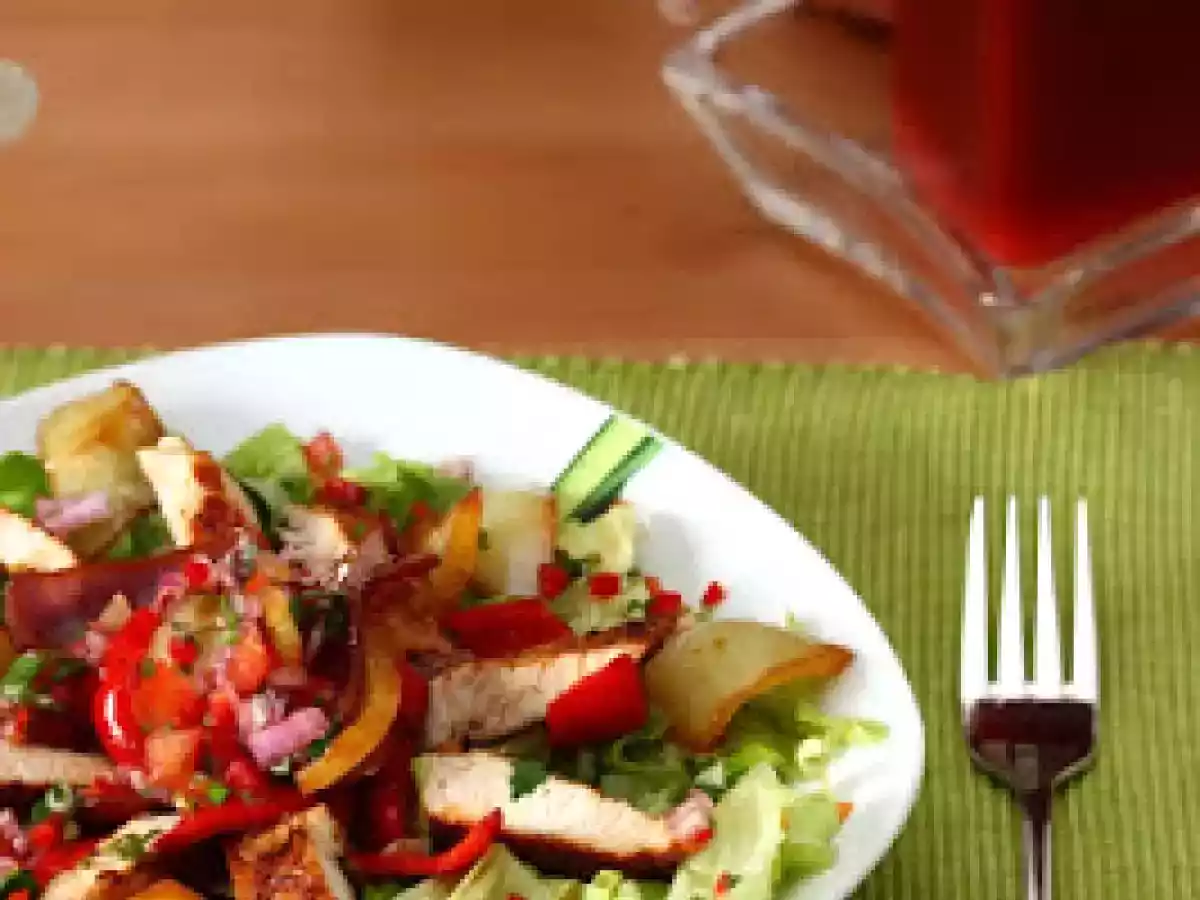 Salata de pui piri-piri cu legume coapte