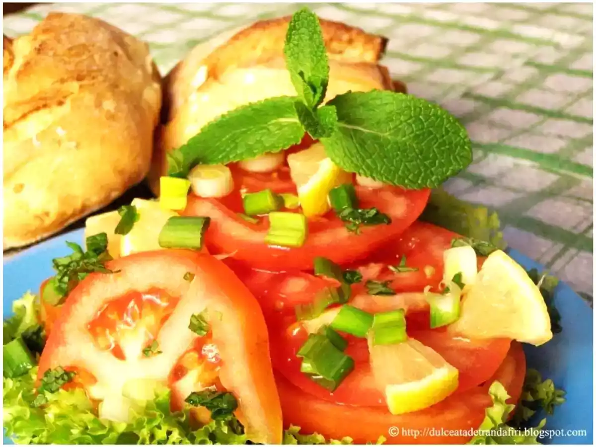 Salata de rosii cu menta - poza 2