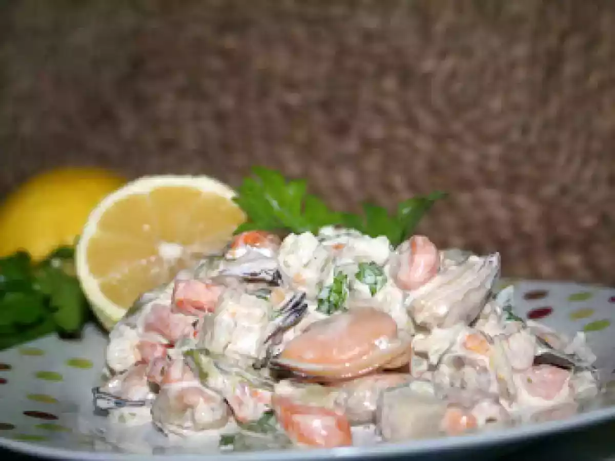 Salata de scoici cu legume si maioneza - poza 2