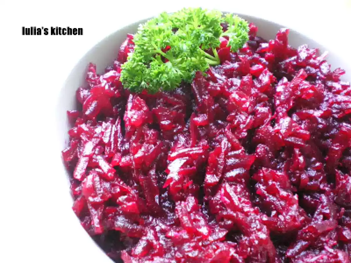 Salata de sfecla rosie