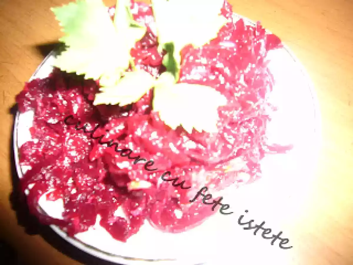 Salata de sfecla rosie