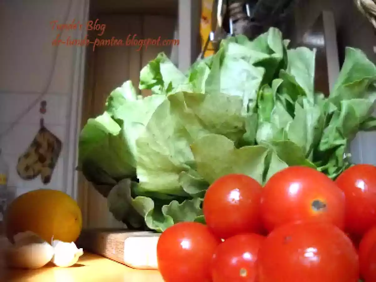 Salata din salata verde si rosii cherry - poza 2