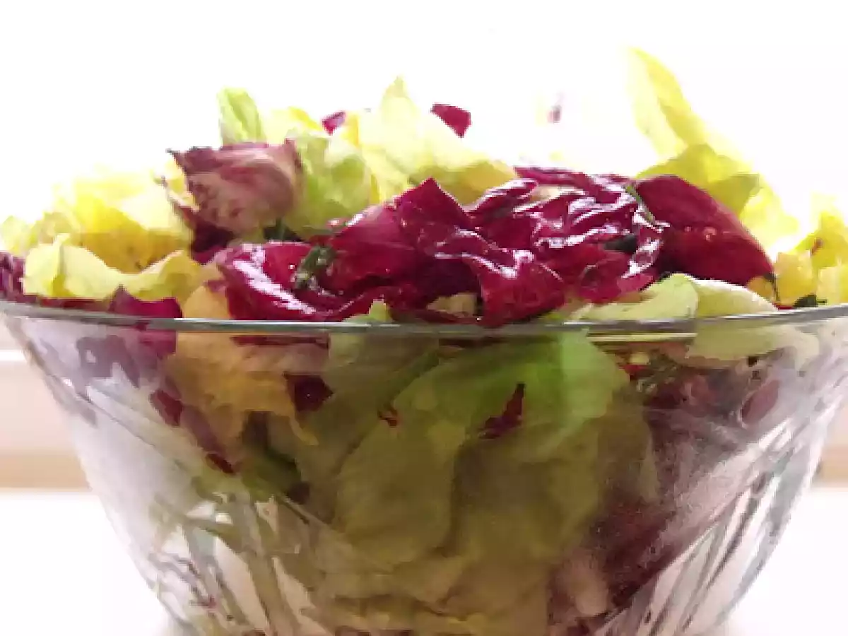 Salata romana si radicchio (heart romaine&radicchio salad)