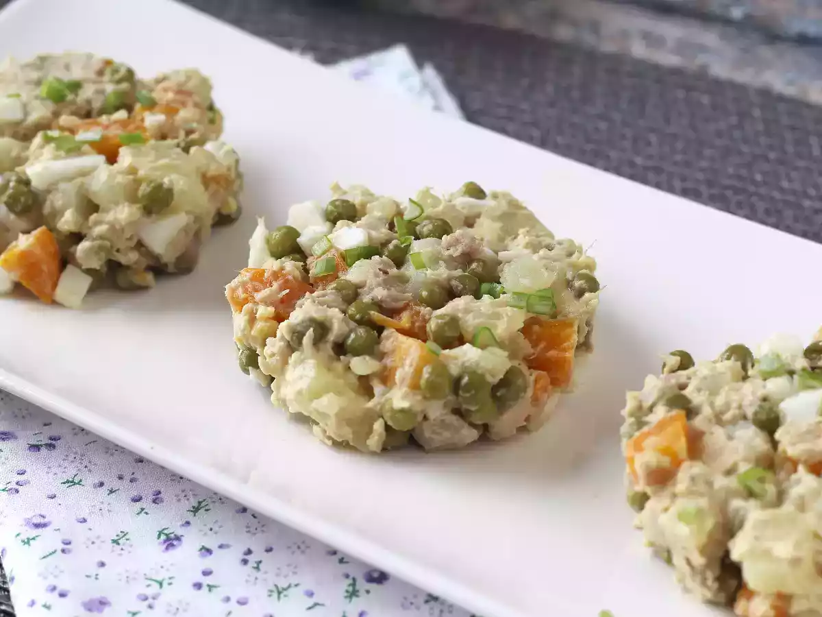 Salată rusească cu maioneză de casă - poza 4