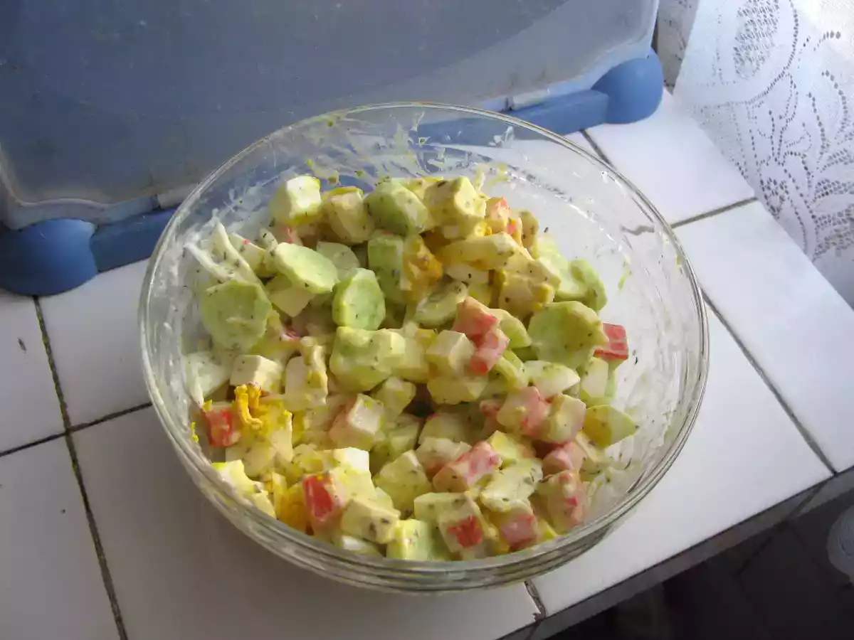 salata surimi cu iaurt si ou - poza 3