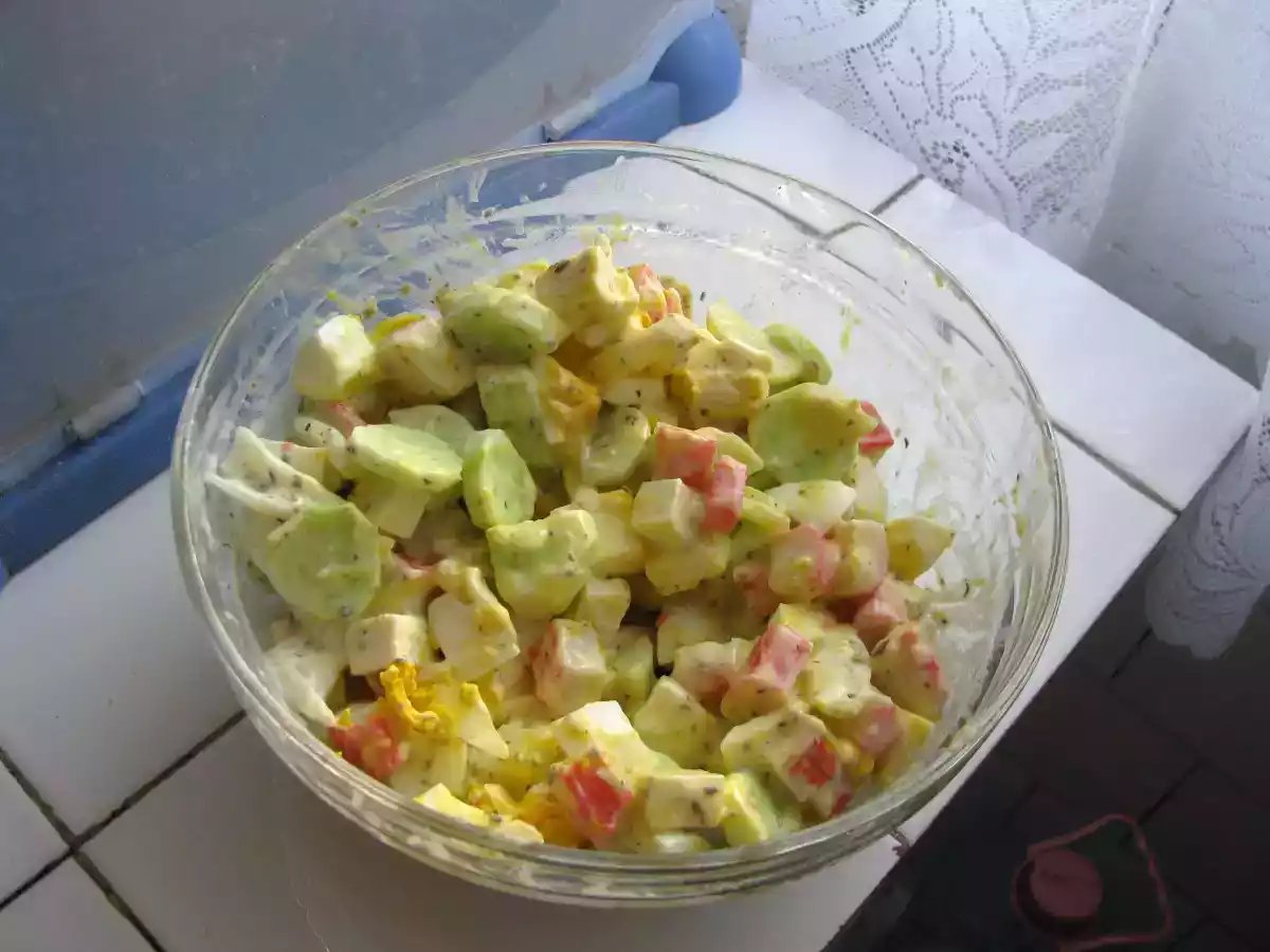 salata surimi cu iaurt si ou - poza 6