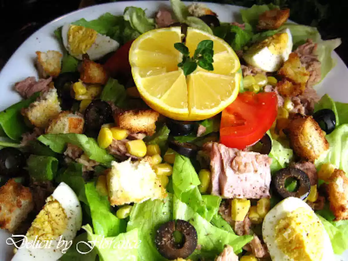 SALATA verde cu ton si crutoane - poza 2