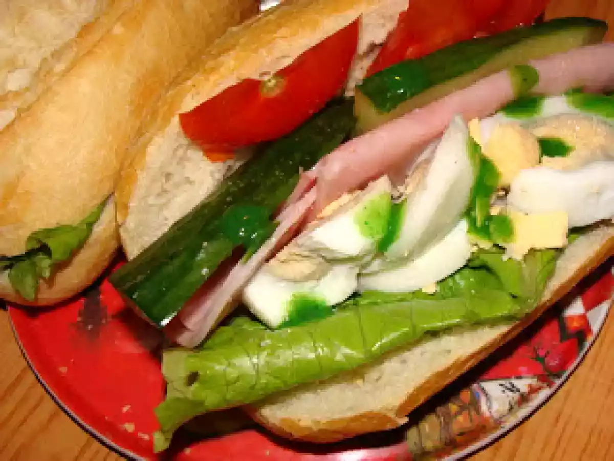 Sandwich cu de toate