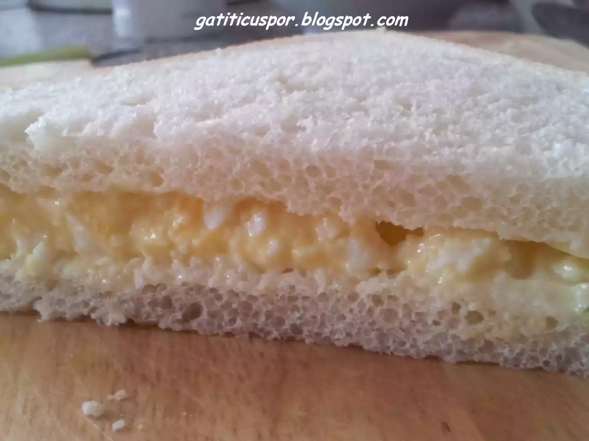 Sandwich Cu Ou - poza 2