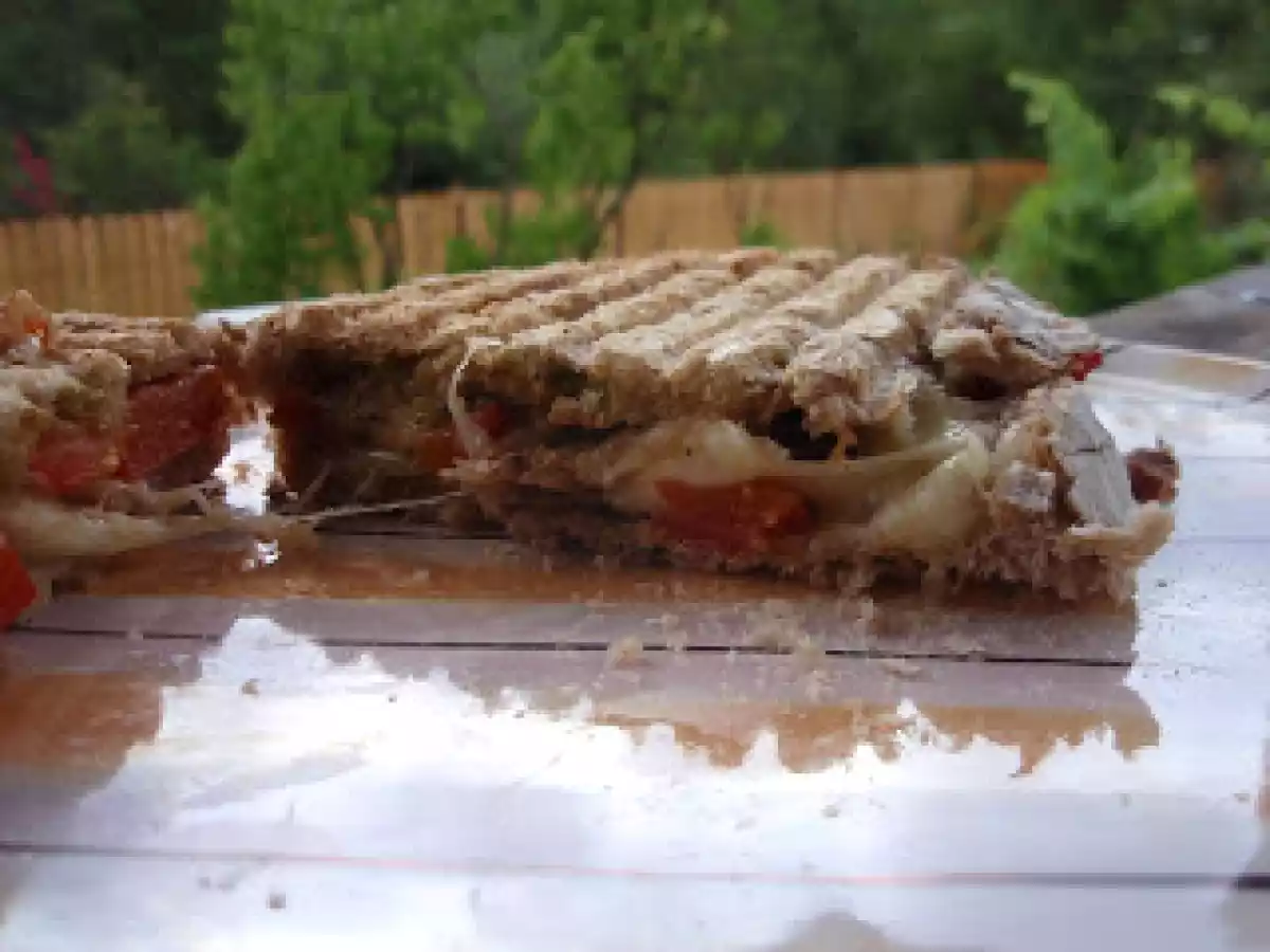 Sandwich cu pui si pesto - poza 3