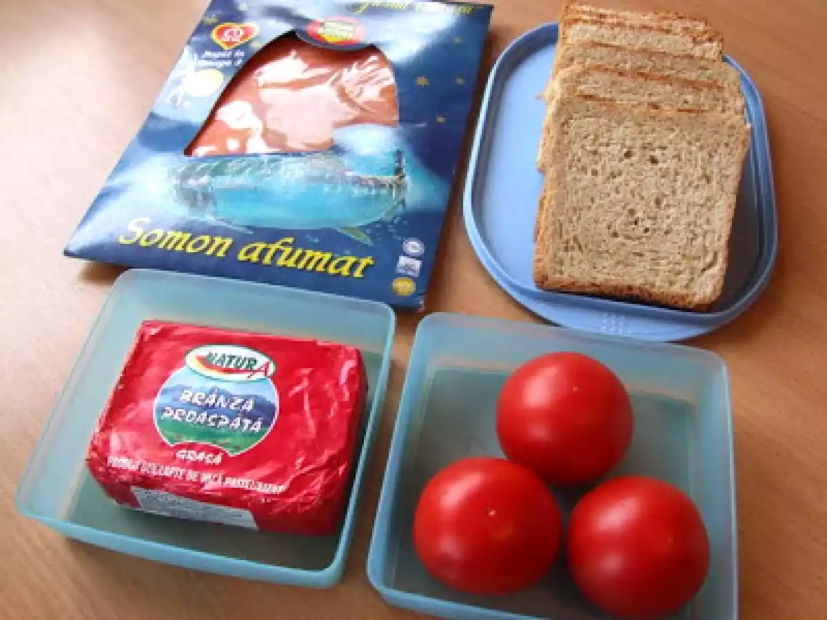 Sandwich-uri cu somon - poza 2