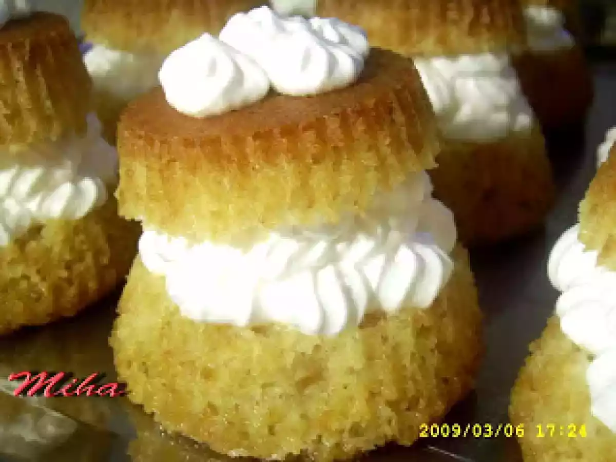 Savarine cu pesmet - poza 2