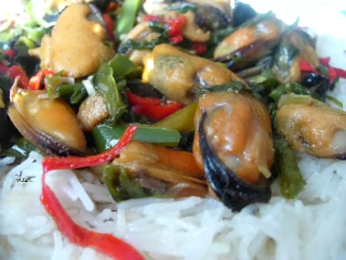 Scoici cu fidea de orez