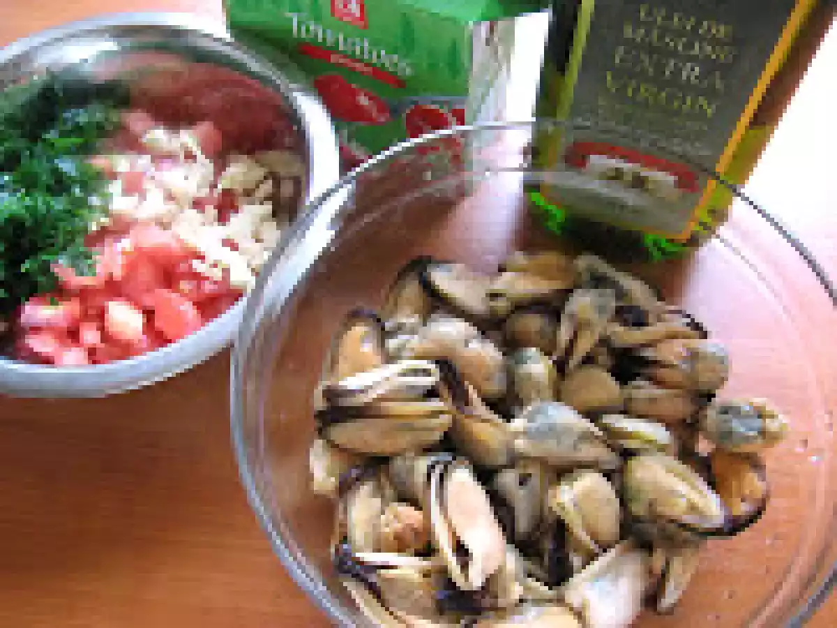 Scoici in sos de rosii - poza 2