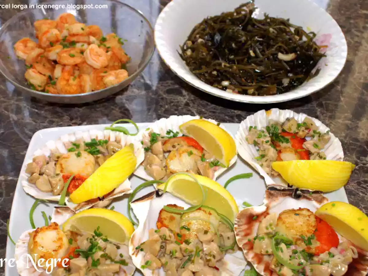 Scoici Saint Jacques cu creveti si alge marine - poza 3