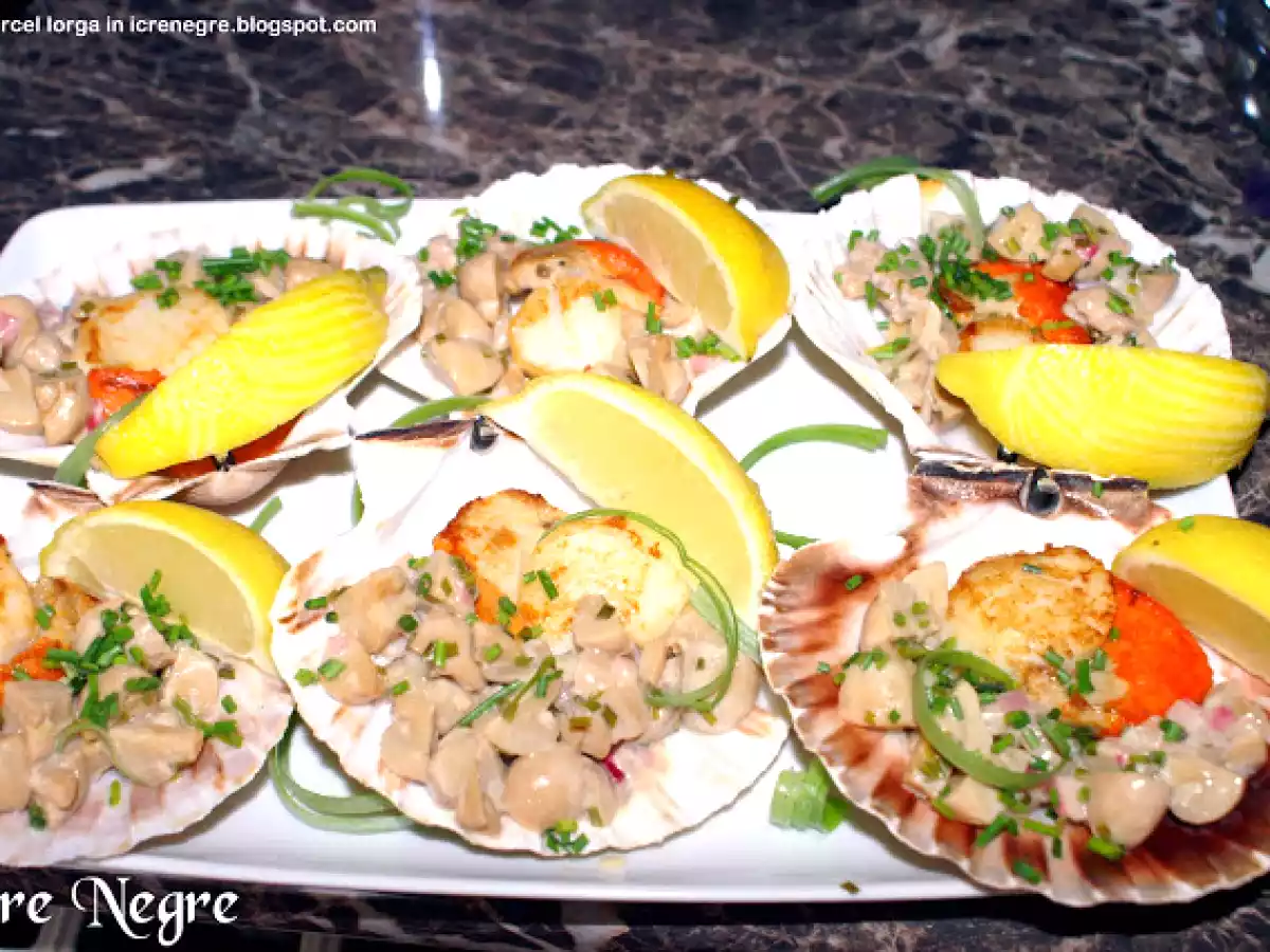 Scoici Saint Jacques cu creveti si alge marine - poza 4