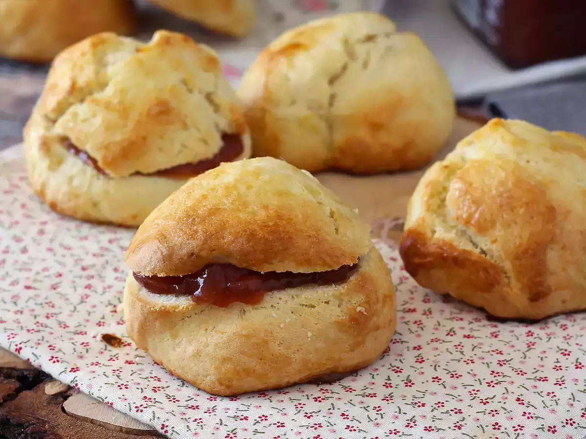 Scones cu coaja de lămâie