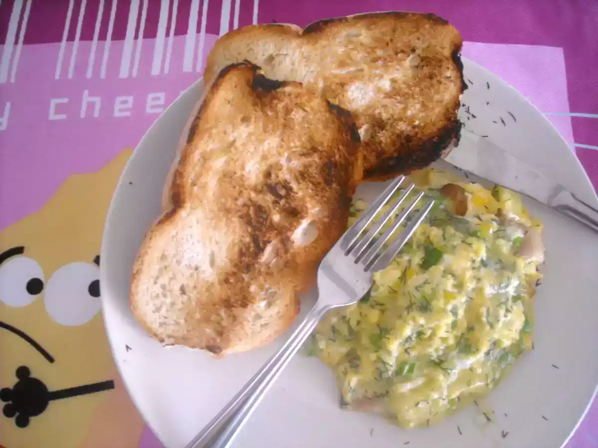 Scrambled eggs (Oua amestecate)