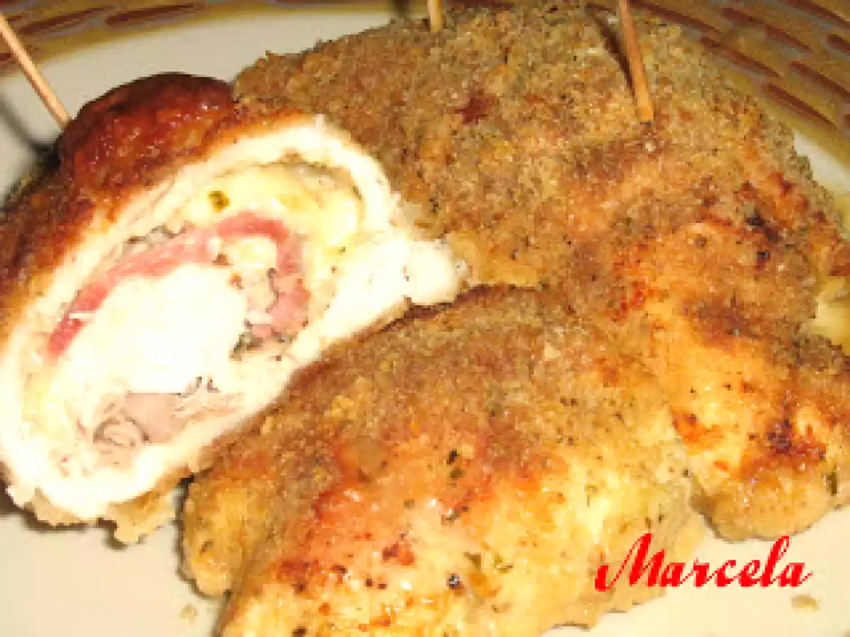 Sfecla rosie si rulouri din piept de pui la cuptor