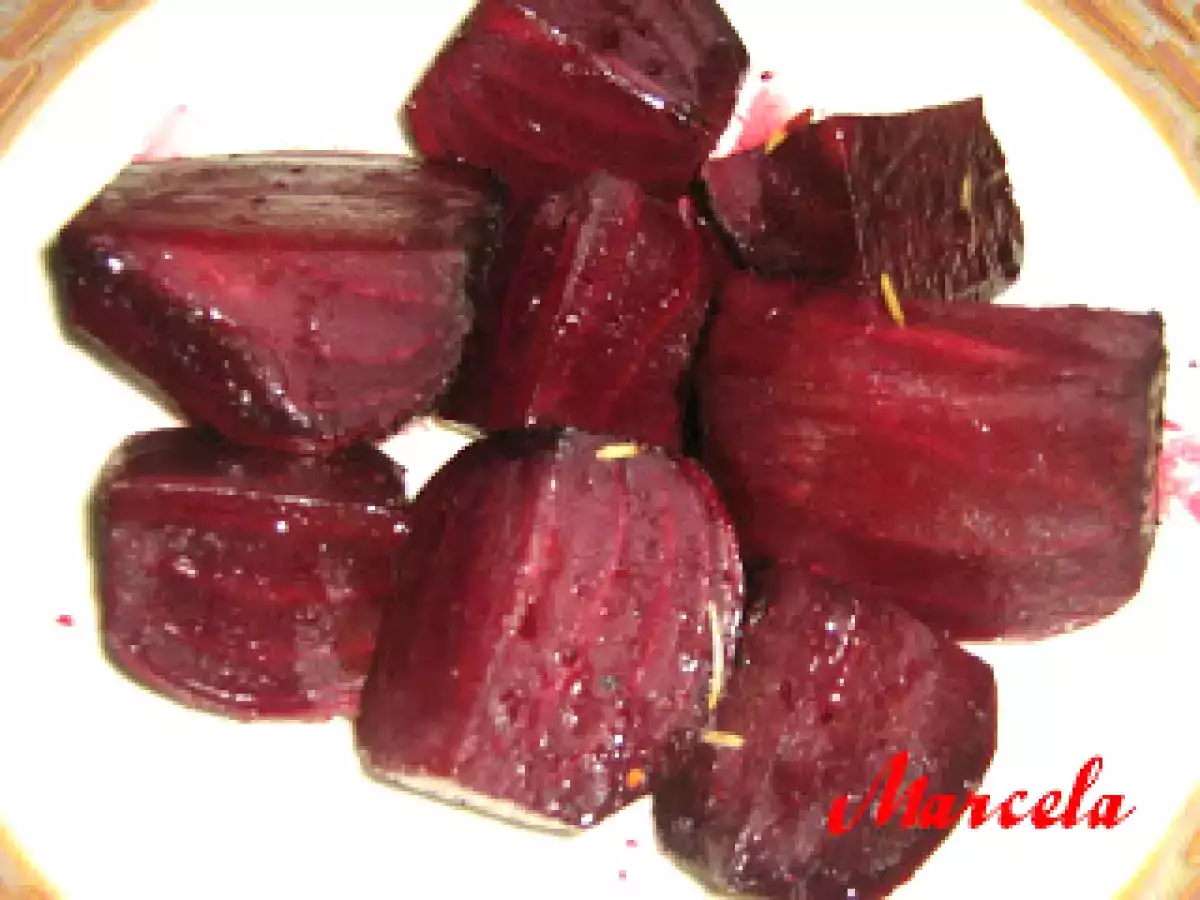 Sfecla rosie si rulouri din piept de pui la cuptor - poza 2