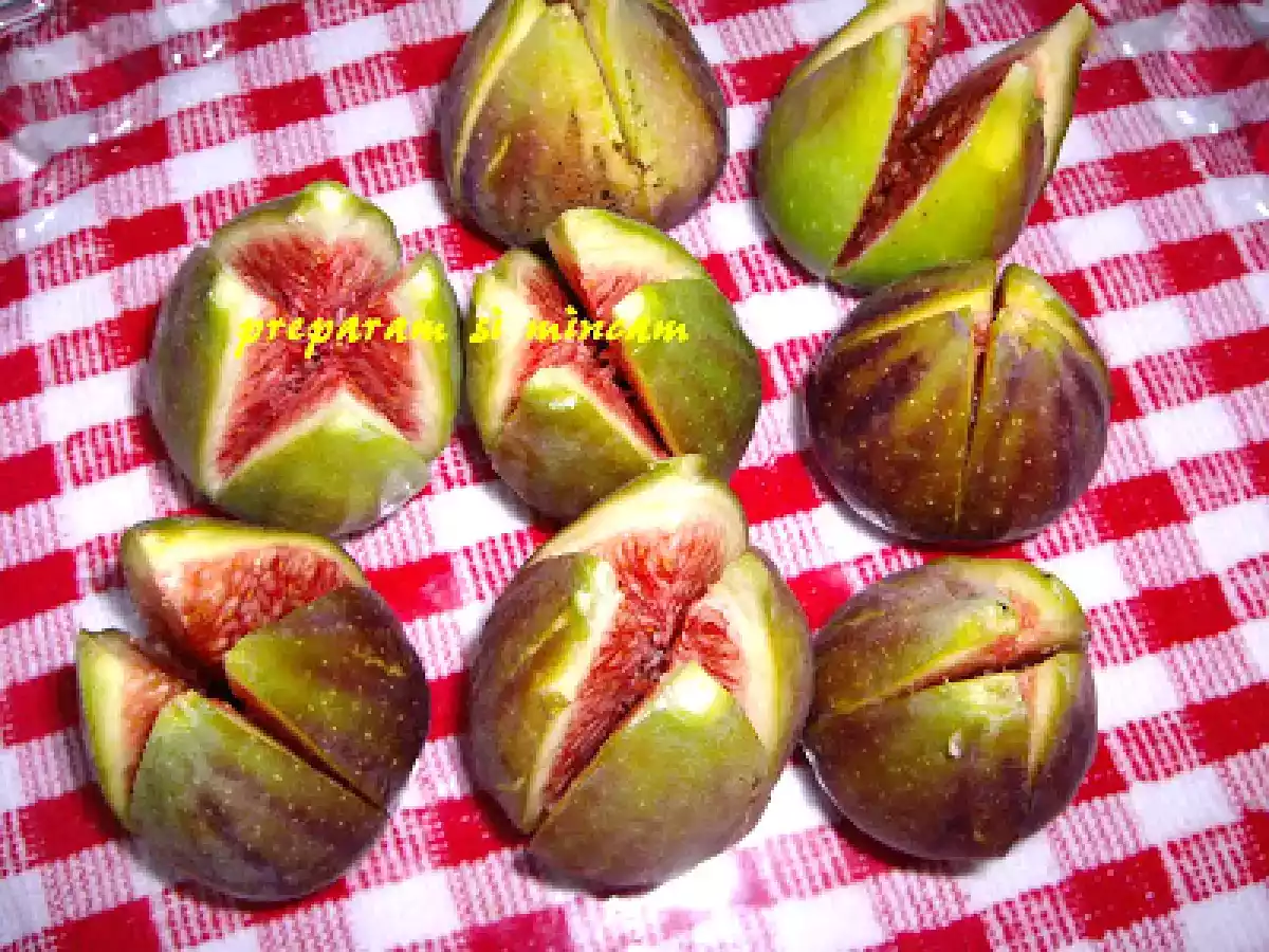 Smochine la cuptor/Fichi al forno - poza 3