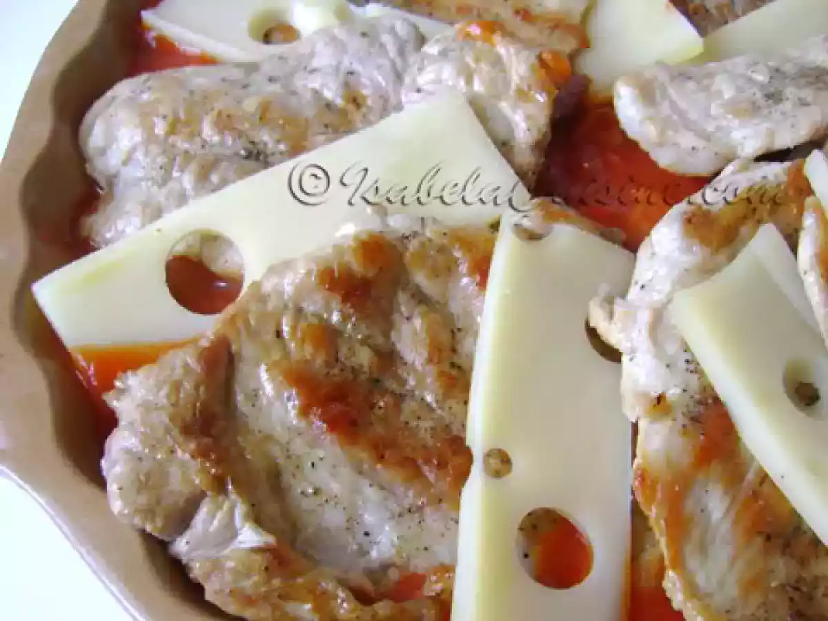 Snitel cu sos de rosii si emmentaler - poza 4