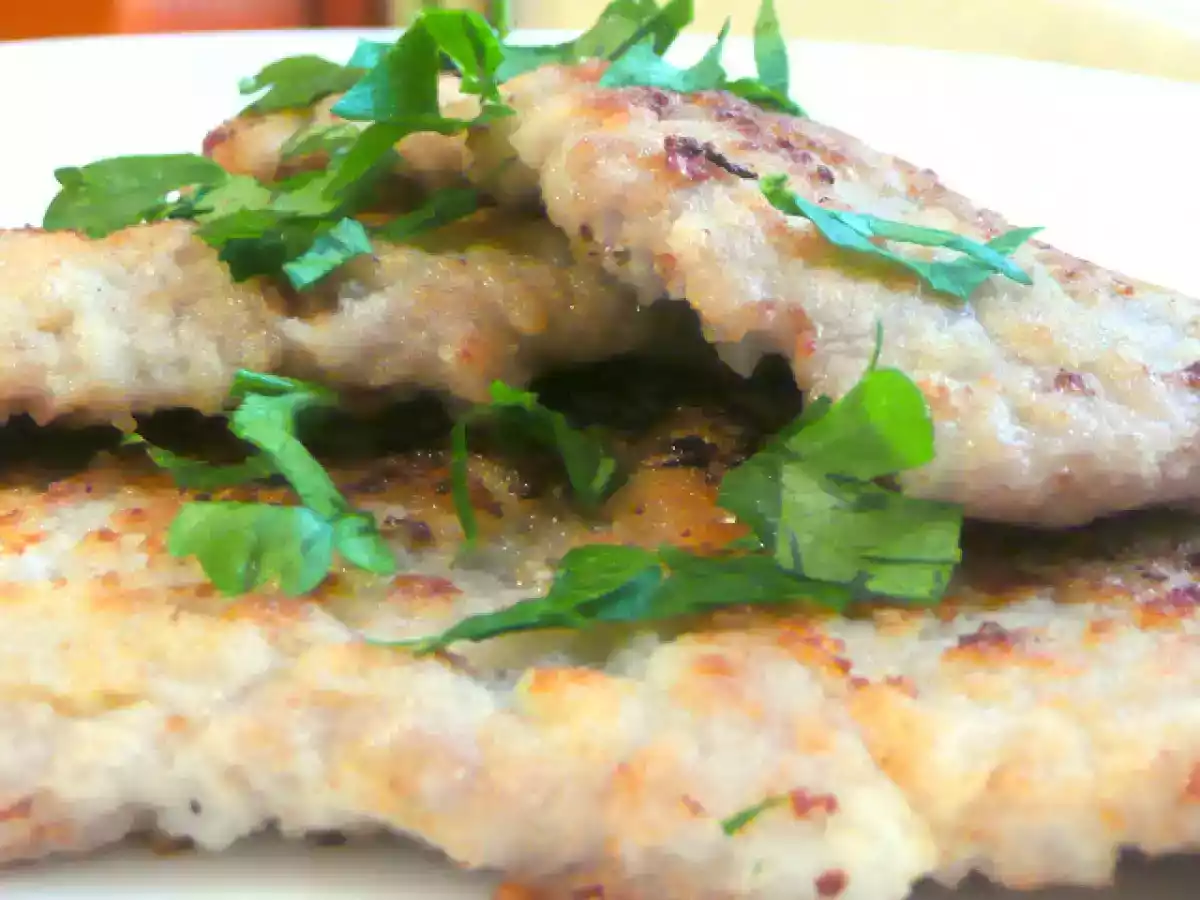 Snitel de porc cu pesmet