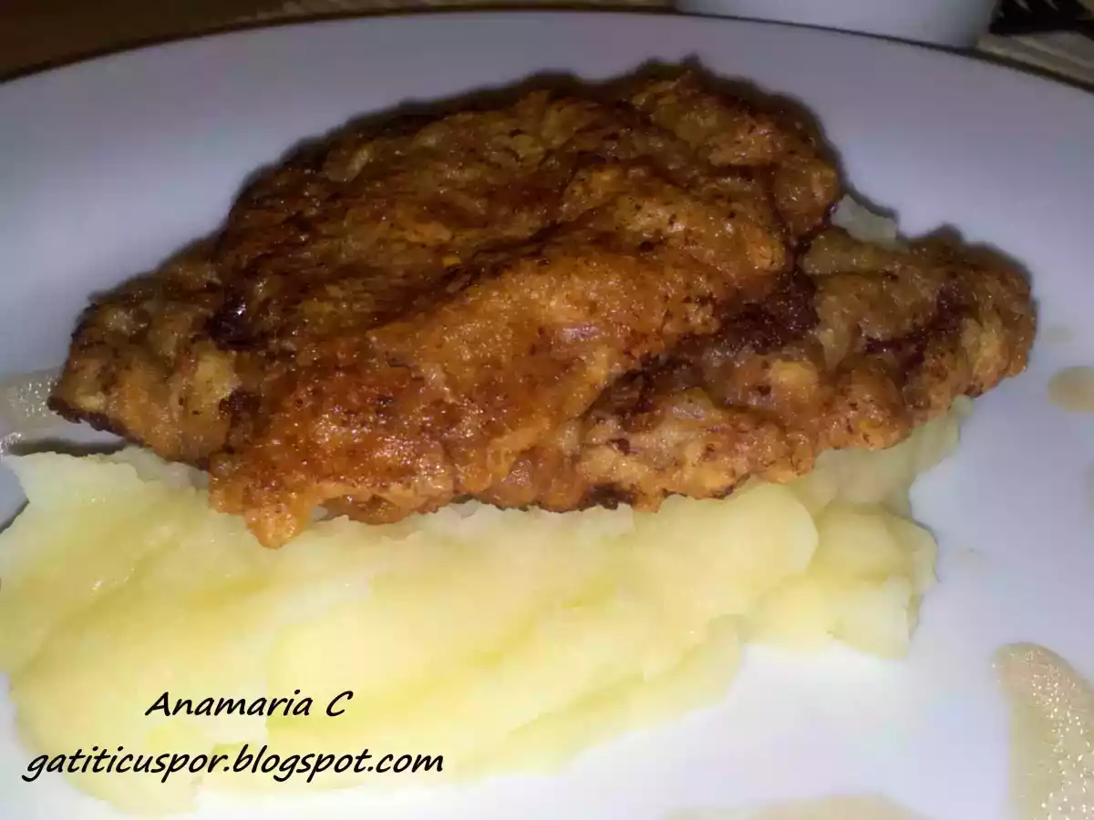 Snitel De Vita Cu Piure De Cartofi - poza 2