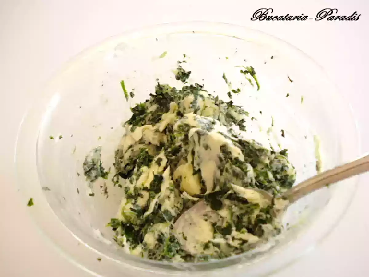 Snitel Kievskaia de pui cu cartofi prajiti la cuptor. - poza 2