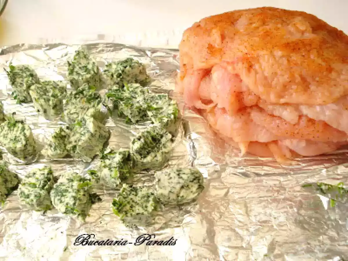 Snitel Kievskaia de pui cu cartofi prajiti la cuptor. - poza 6