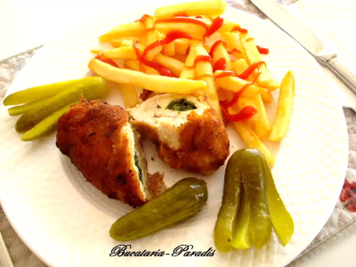 Snitel Kievskaia de pui cu cartofi prajiti la cuptor. - poza 14