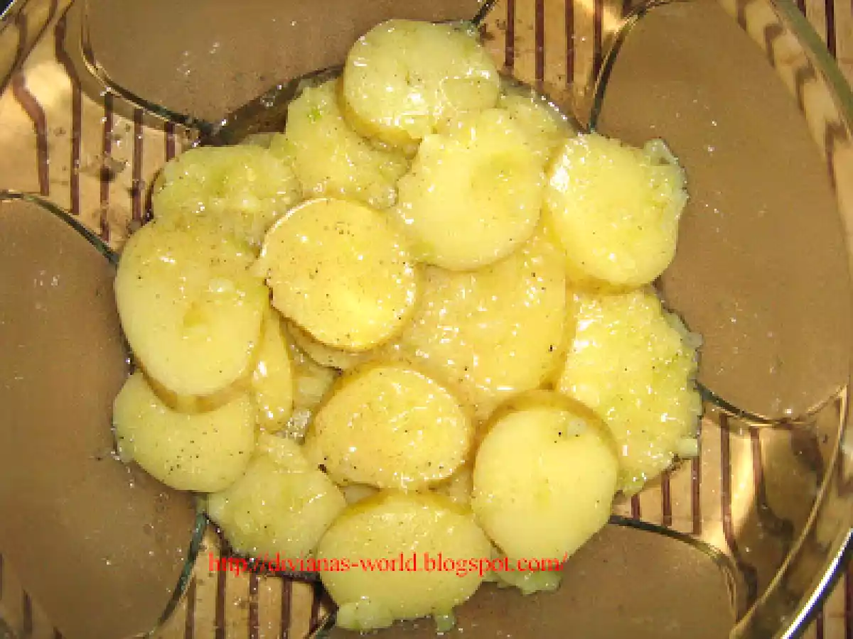 SNITEL VIENEZ CU SALATA DE CARTOFI - poza 5