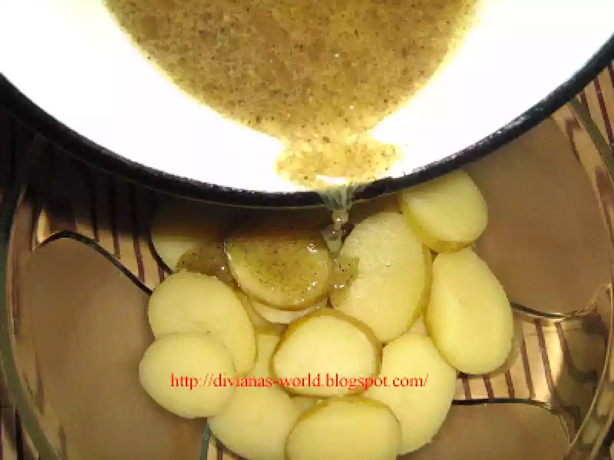 SNITEL VIENEZ CU SALATA DE CARTOFI - poza 6