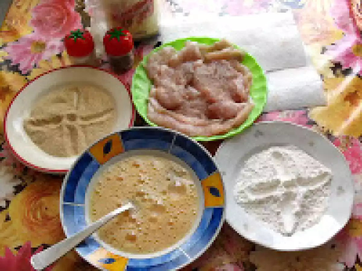 SNITELE DIN PIEPT DE PUI IN PESMET - poza 3