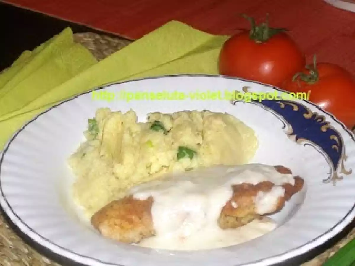 Snitzelul Gabrielei cu ierburi si sos mozzarella - poza 10