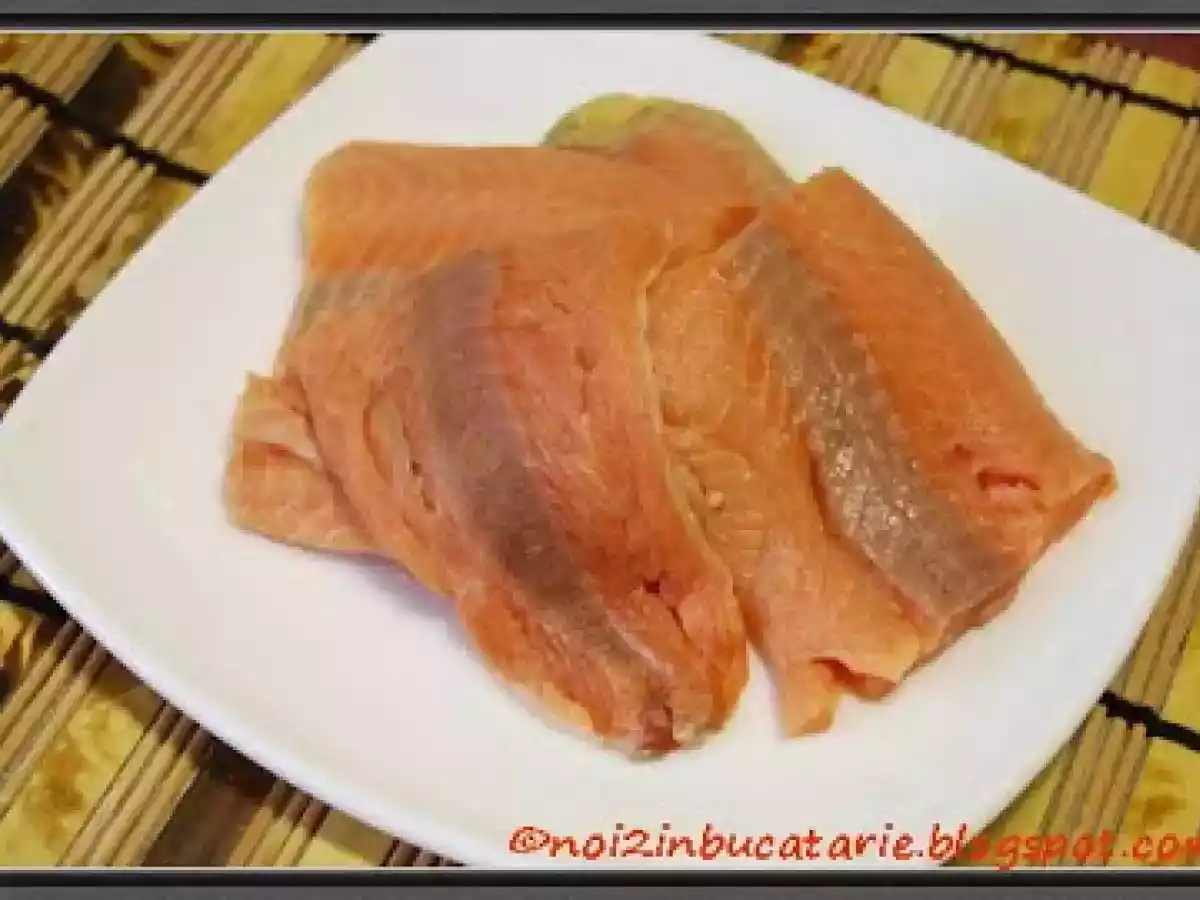 Somon aromat cu cartofi la cuptor - poza 2