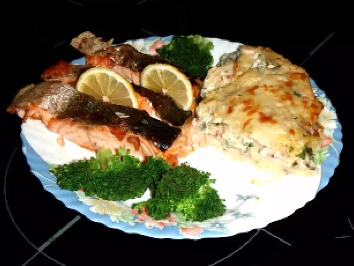 Somon cu cartofi si ciuperci la cuptor