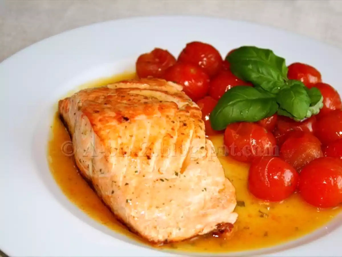 Somon cu rosii cherry