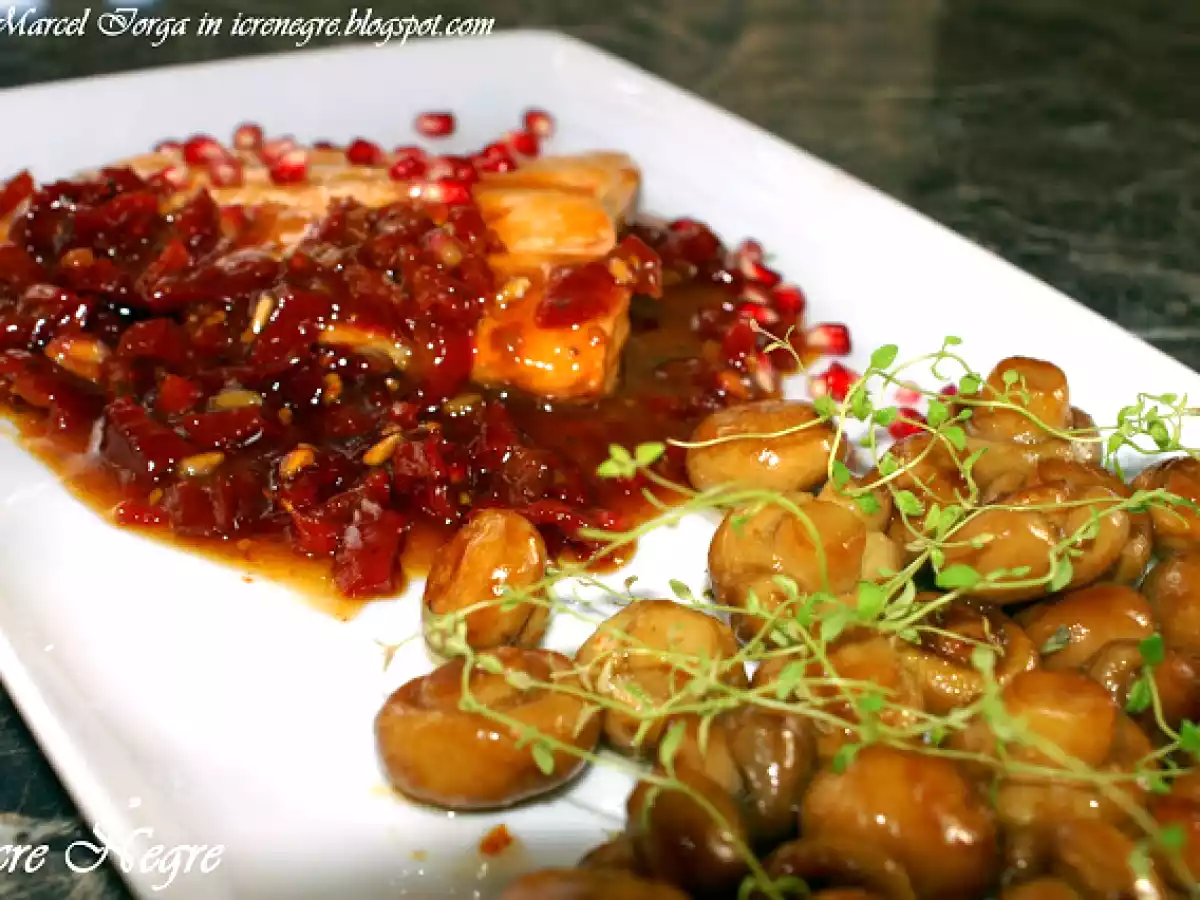 Somon, cu sos de rodii, rosii uscate si ciuperci - poza 2