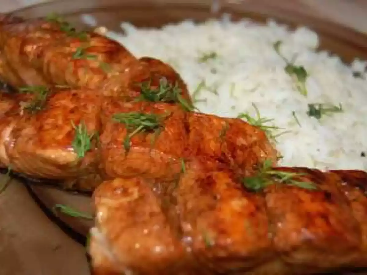 Somon marinat cu sos de soia