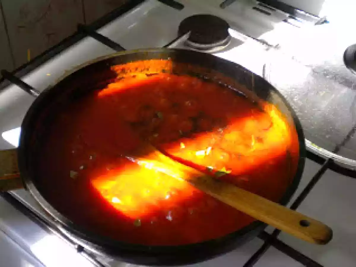 Sos de rosii pentru friptura